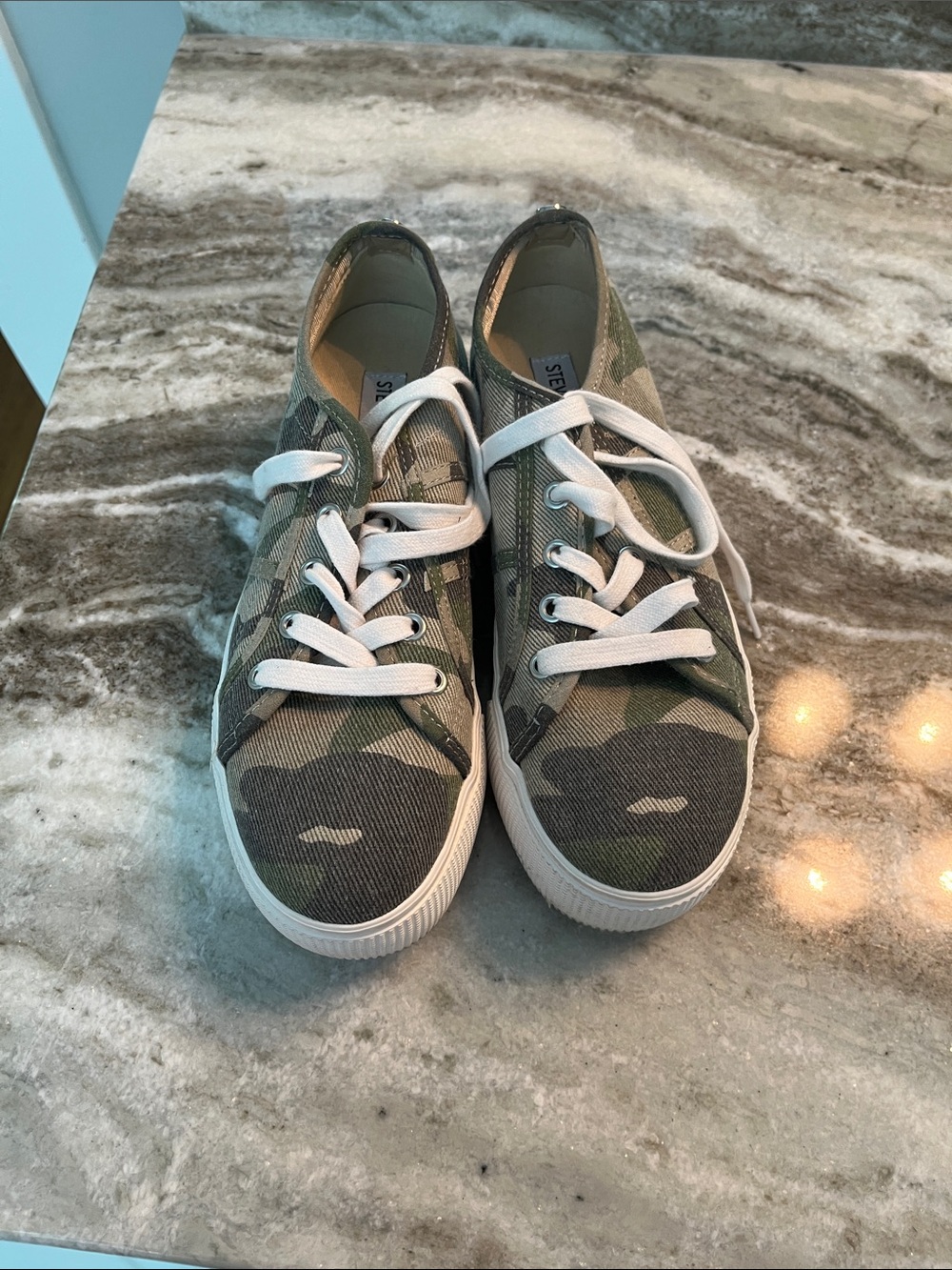 Steve Madden Camouflage Low-Top Sneakers - Green & Brown with White Laces